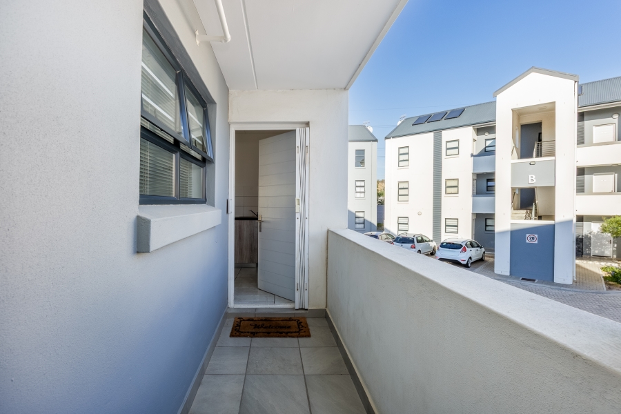 2 Bedroom Property for Sale in Aan de Wijnlanden Western Cape